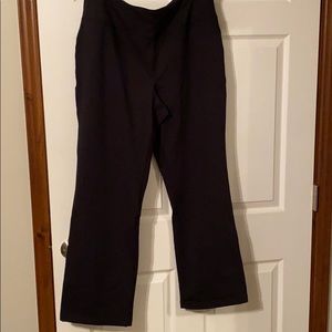 New black Lands End active yoga pants. Size XL